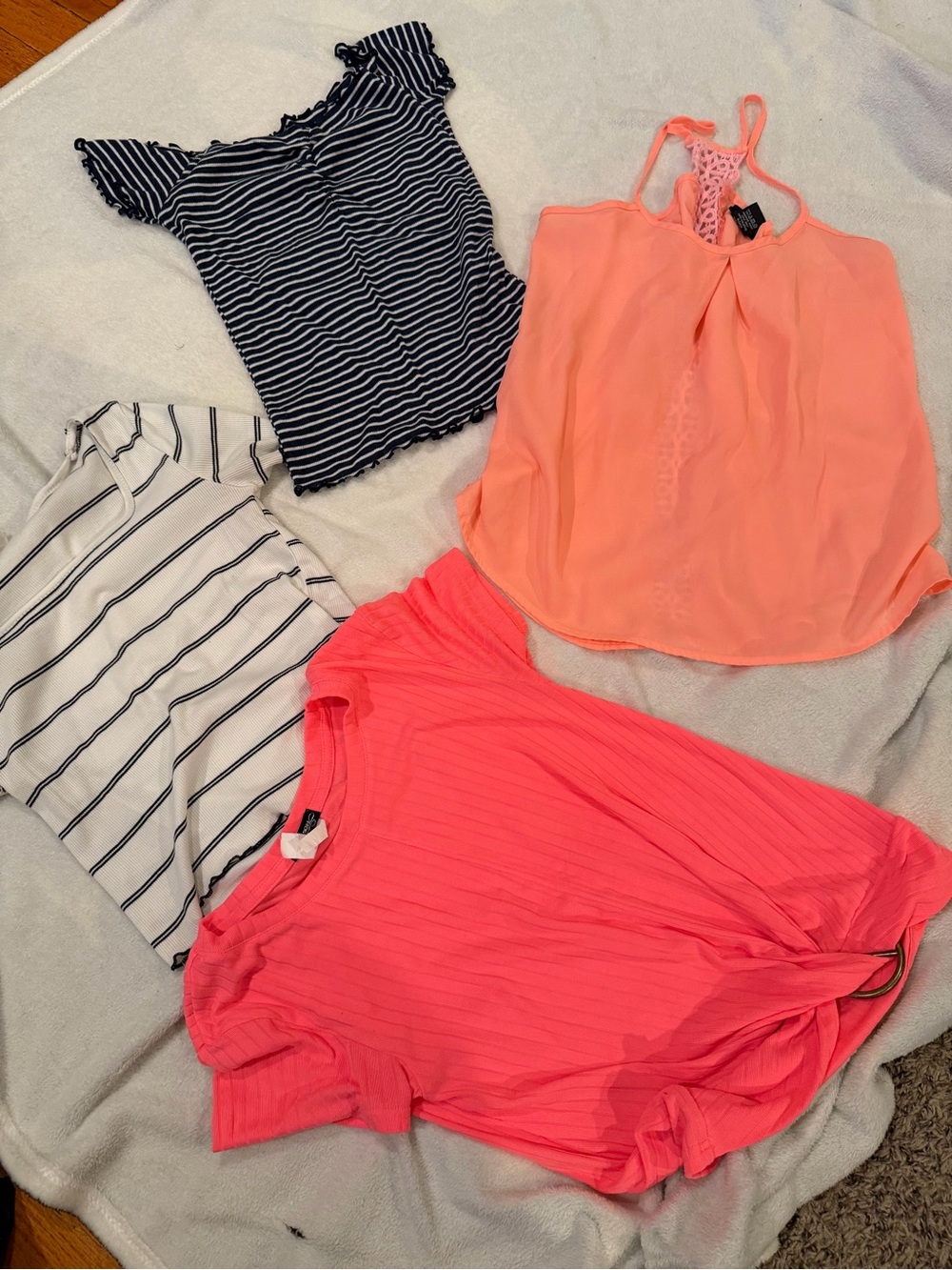 Coral Pink Sleeveless Lace-Back Tank Top - Women/ 4 small T shirts.
